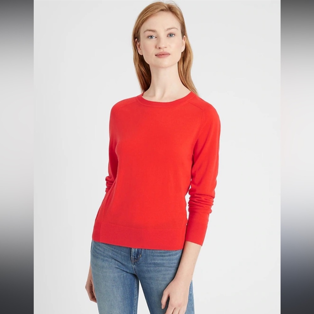 Banana Republic NWOT red cashmere blend sweater